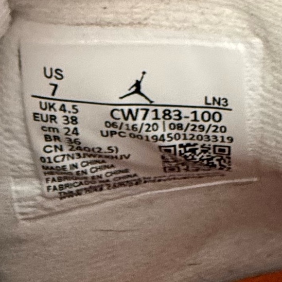 Nike Jordan Air Retro SE “Starfish “ Size 7 women and 5.5 Youth kids - Picture 15 of 16